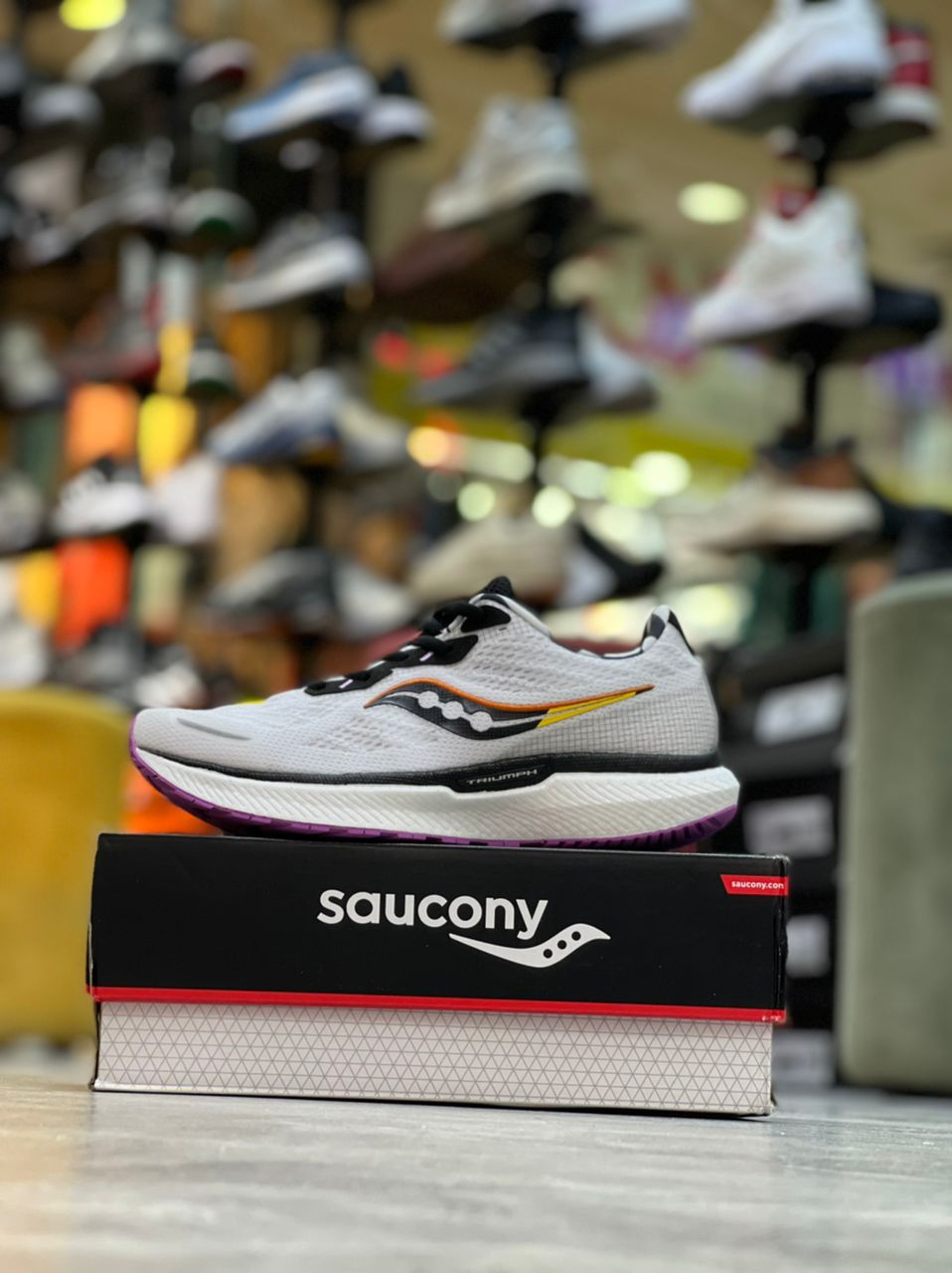 کفش saucony triumph 19 کد 901283